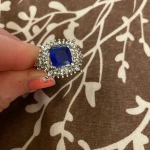 Beautiful CZ Sapphire & Diamond 💎 Cocktail Ring